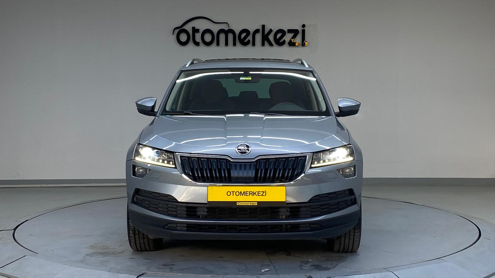 SKODA KAROQ 12